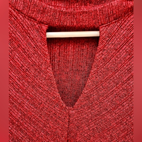 Burgundy Flowy Handkerchief Keyhole Top Size Small Dressy Trendy Monochrome Teen - Picture 3 of 13